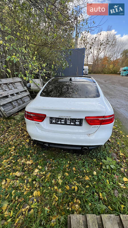 Седан Jaguar XE 2016 в Івано-Франківську