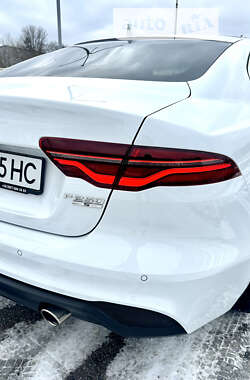 Седан Jaguar XE 2020 в Киеве