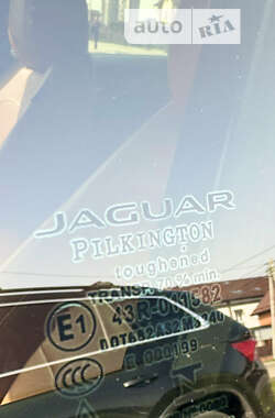Седан Jaguar XE 2020 в Броварах