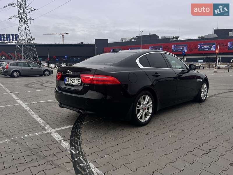 Седан Jaguar XE 2017 в Полтаве