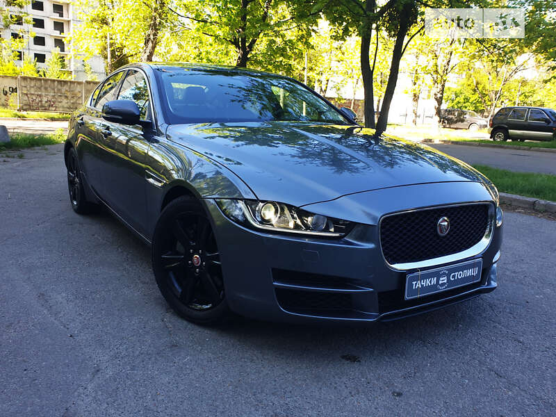 Седан Jaguar XE 2019 в Києві