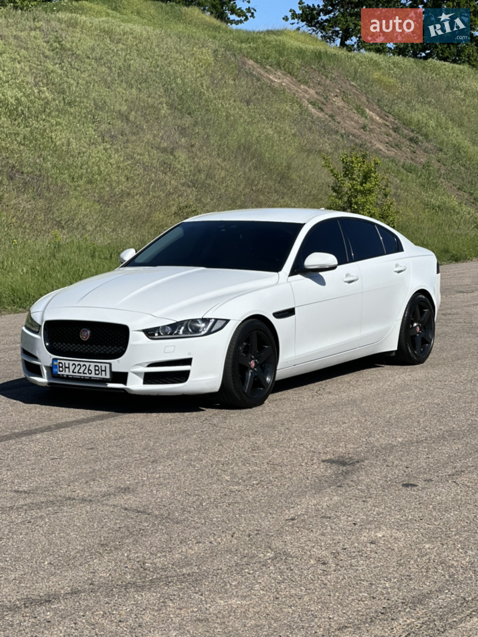 2016 Jaguar XE - мініатюра 27