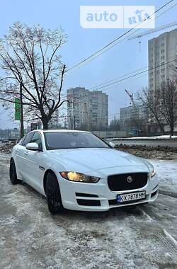 Седан Jaguar XE 2016 в Одесі