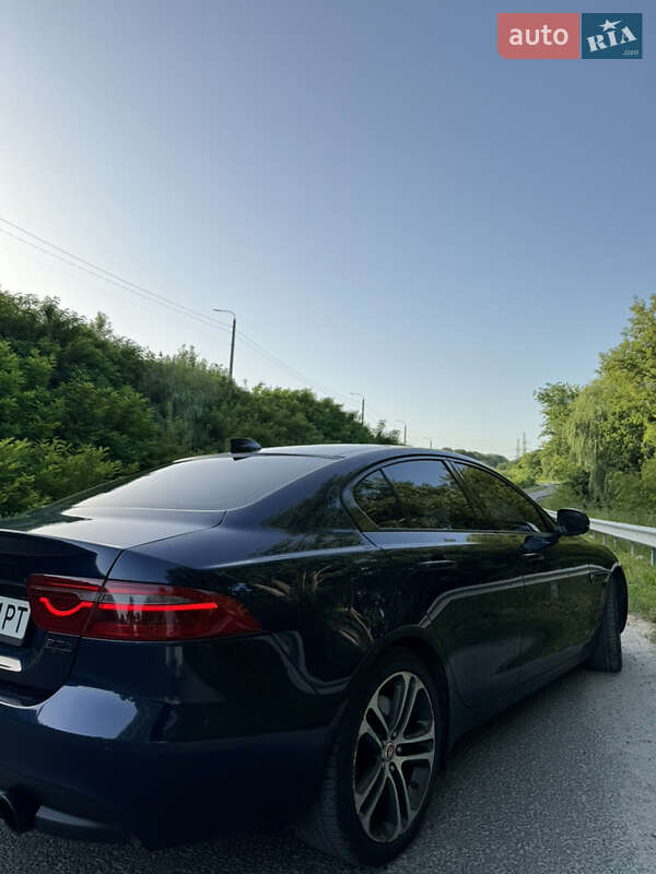 Седан Jaguar XE 2016 в Тернополе фото 6 Седан Jaguar XE 2016 в Тернополе