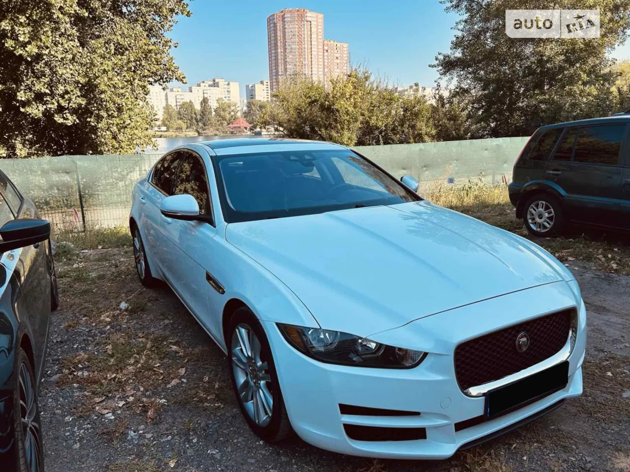2019 Jaguar XE - мініатюра 18