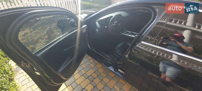 Седан Jaguar XE 2016 в Одессе