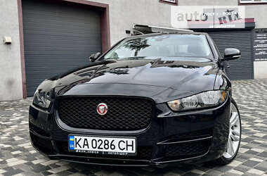 Седан Jaguar XE 2019 в Києві