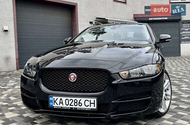 Седан Jaguar XE 2019 в Киеве