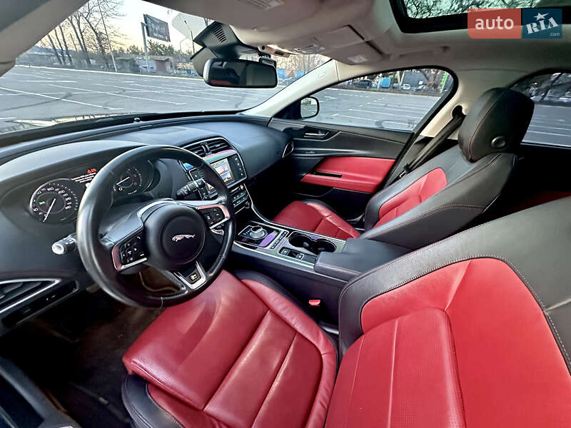 Седан Jaguar XE 2015 в Одессе