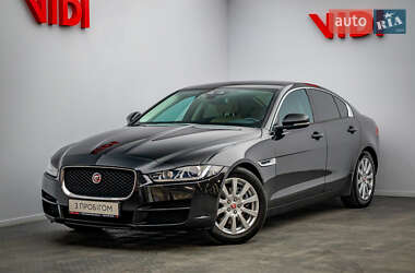 Седан Jaguar XE 2016 в Києві