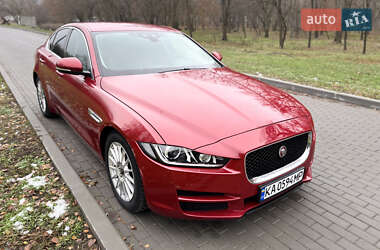 Седан Jaguar XE 2015 в Києві