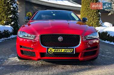 Седан Jaguar XE 2018 в Львові