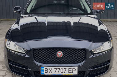 Седан Jaguar XE 2016 в Хмельницькому