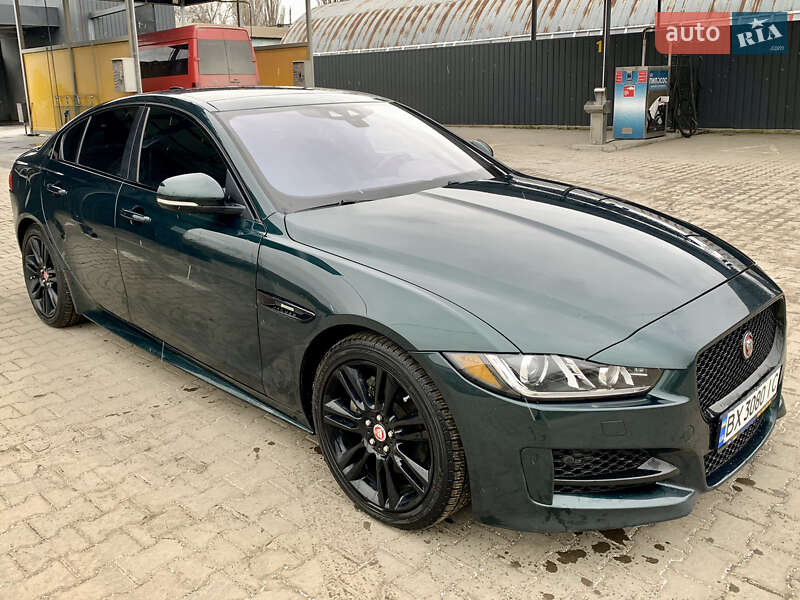 Седан Jaguar XE 2016 в Хмельницькому