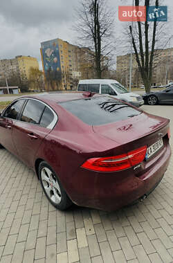 Седан Jaguar XE 2016 в Виннице