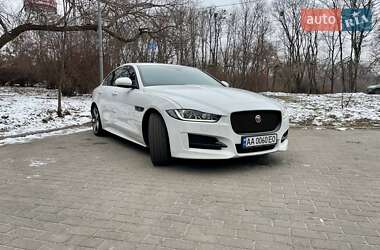 Седан Jaguar XE 2016 в Києві