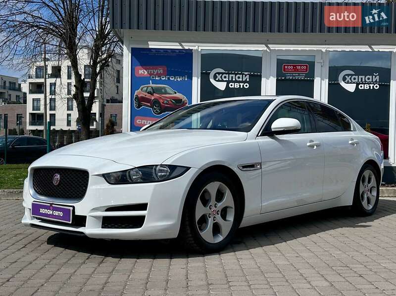 Jaguar XE 2016