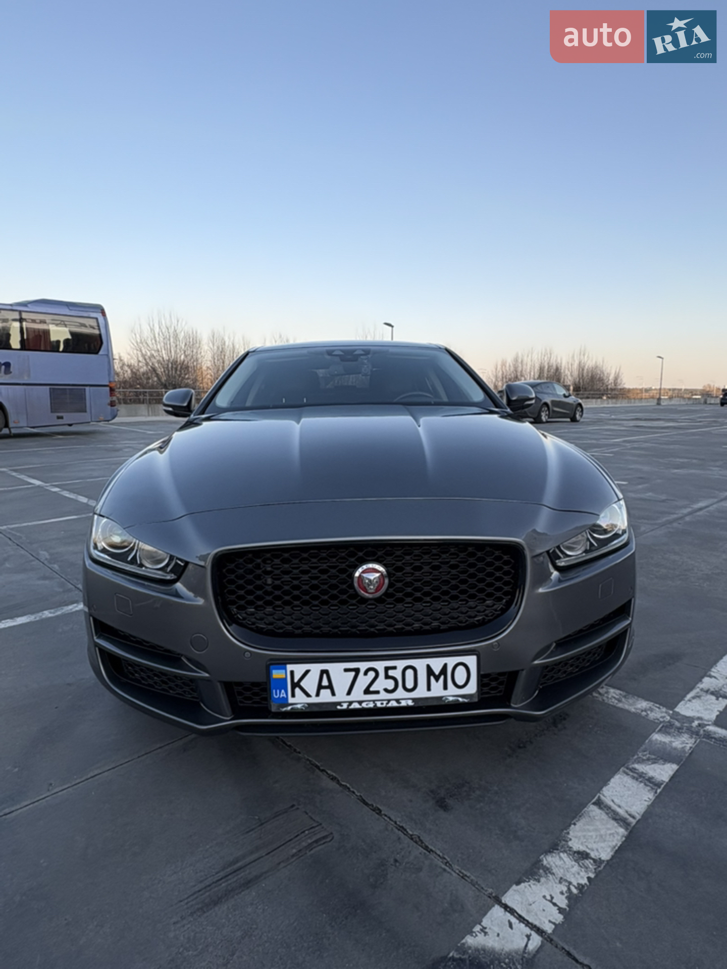 2016 Jaguar XE - мініатюра 12