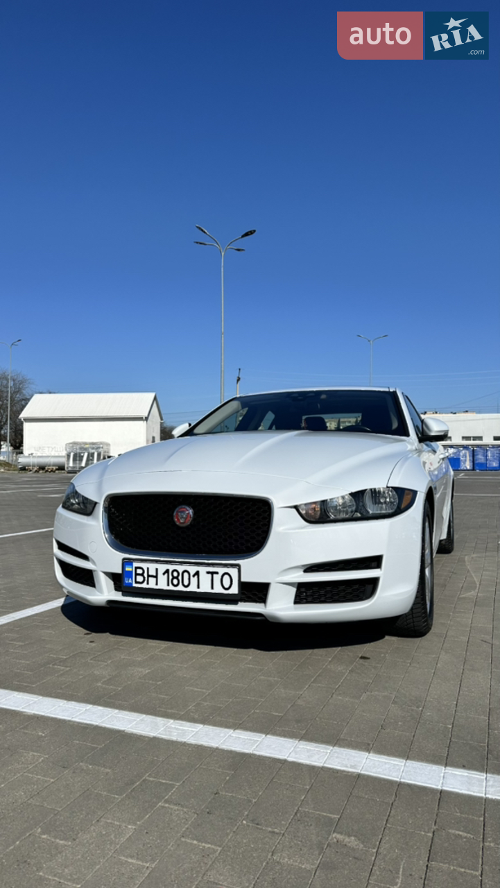2016 Jaguar XE - мініатюра 32