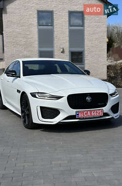 Седан Jaguar XE 2024 в Обухові