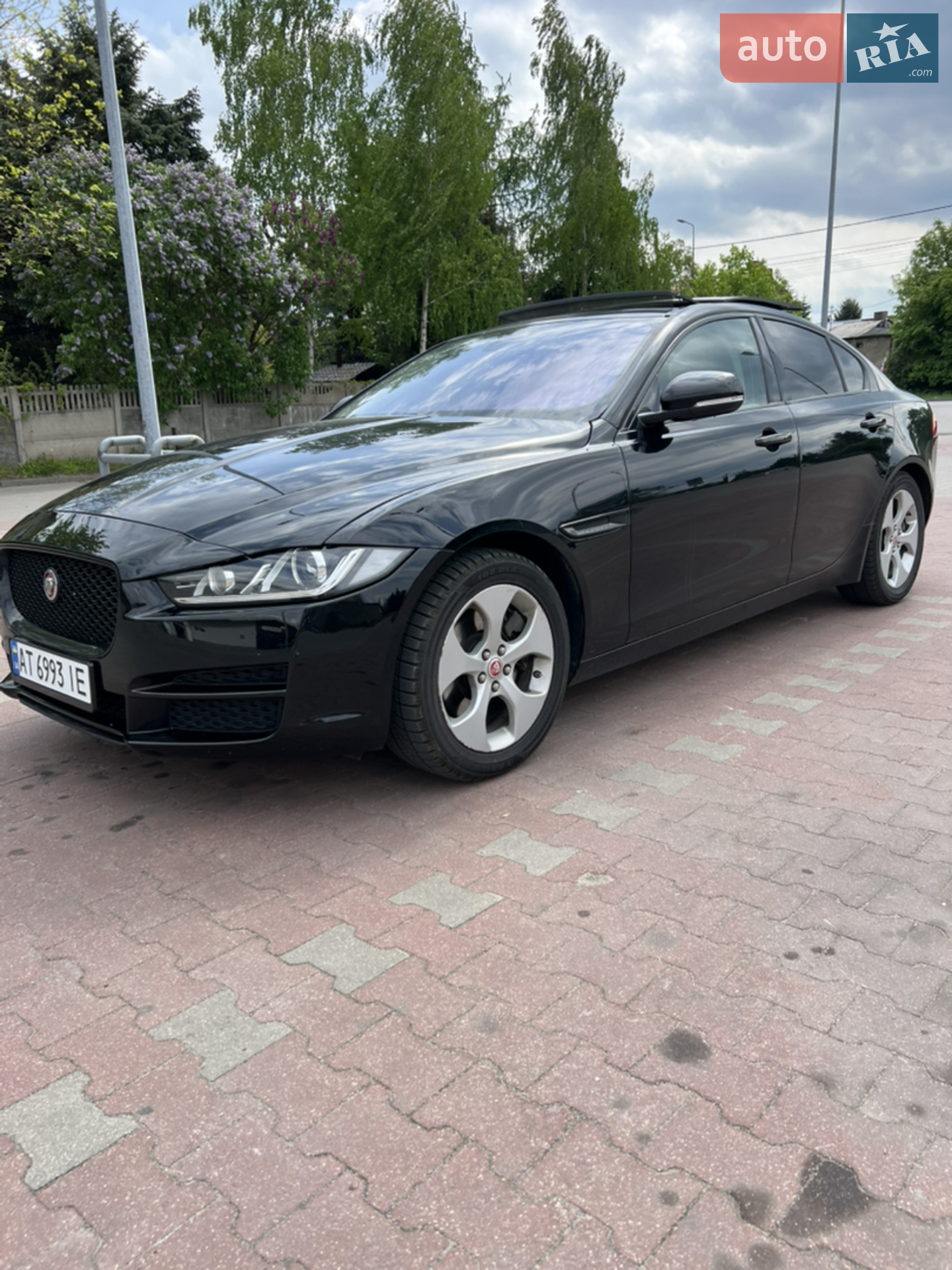 2017 Jaguar XE - мініатюра 8