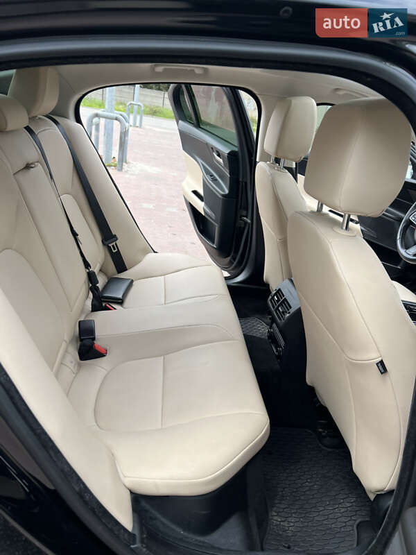 Седан Jaguar XE 2017 в Ивано-Франковске фото 30 Седан Jaguar XE 2017 в Ивано-Франковске