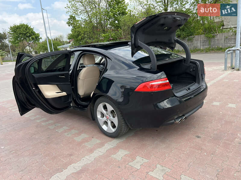 Седан Jaguar XE 2017 в Ивано-Франковске фото 37 Седан Jaguar XE 2017 в Ивано-Франковске