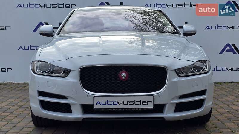 Седан Jaguar XE 2018 в Киеве