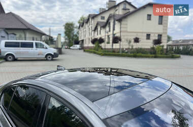Седан Jaguar XE 2016 в 