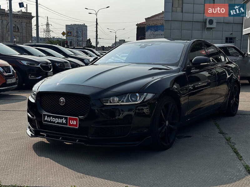 Jaguar XE 2016