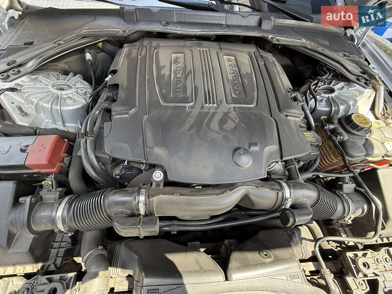 Седан Jaguar XE 2016 в Киеве фото 87 Седан Jaguar XE 2016 в Киеве