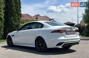 Седан Jaguar XE 2024 в 
