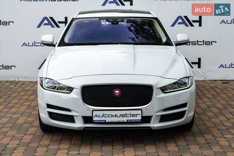 Седан Jaguar XE 2018 в Киеве