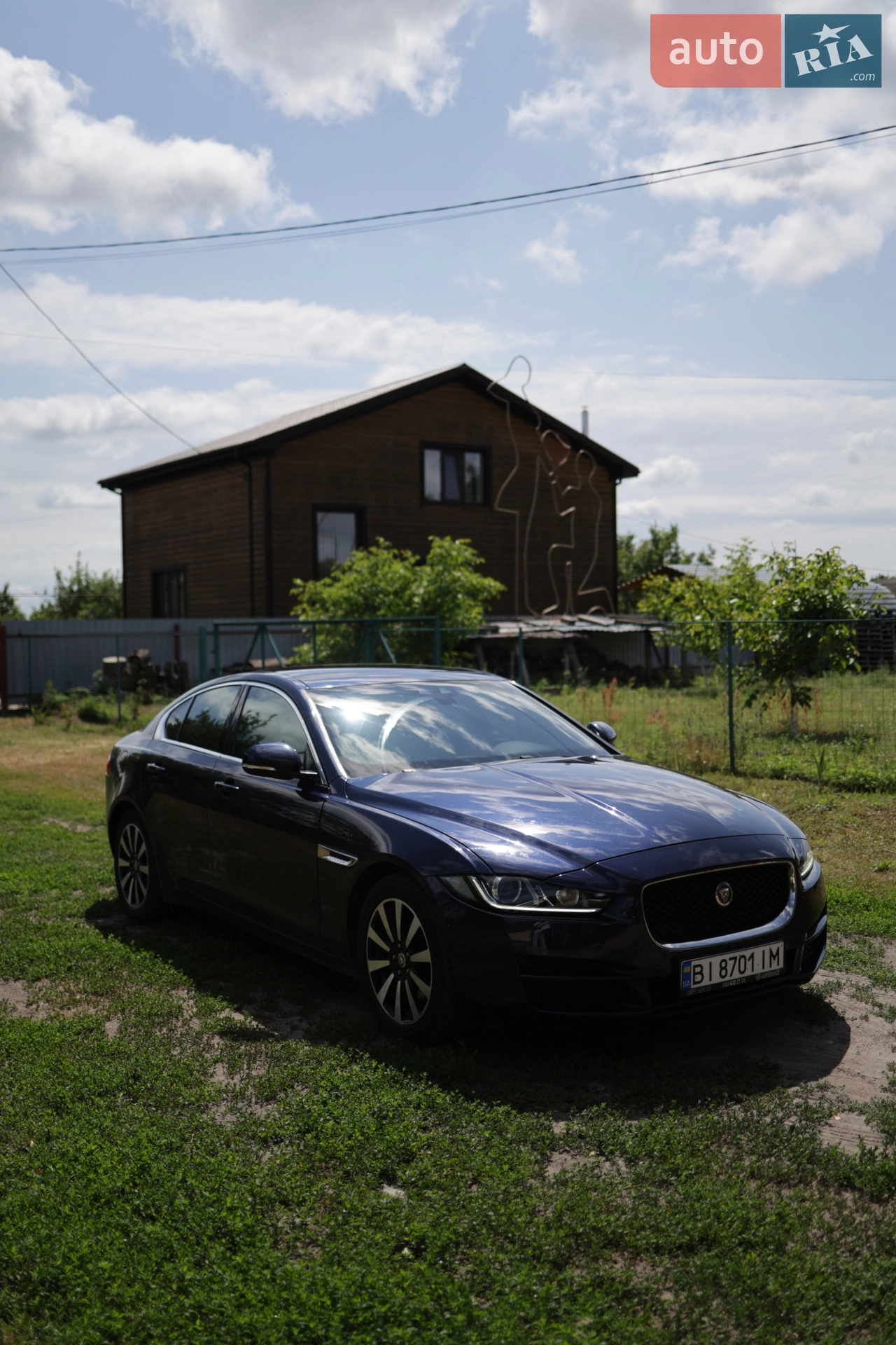 2015 Jaguar XE - мініатюра 16