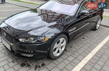 Седан Jaguar XE 2016 в Івано-Франківську