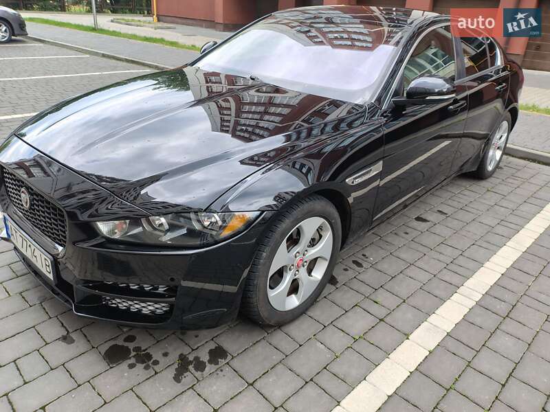 Jaguar XE 2016