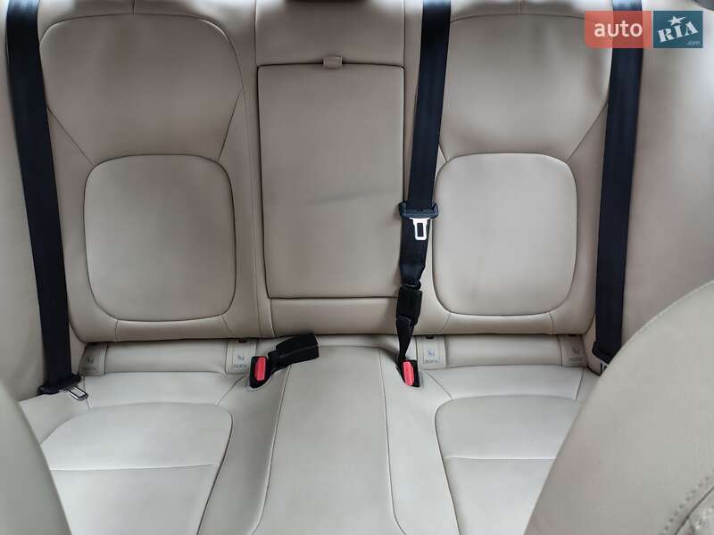 Седан Jaguar XE 2016 в Івано-Франківську фото 10 Седан Jaguar XE 2016 в Івано-Франківську