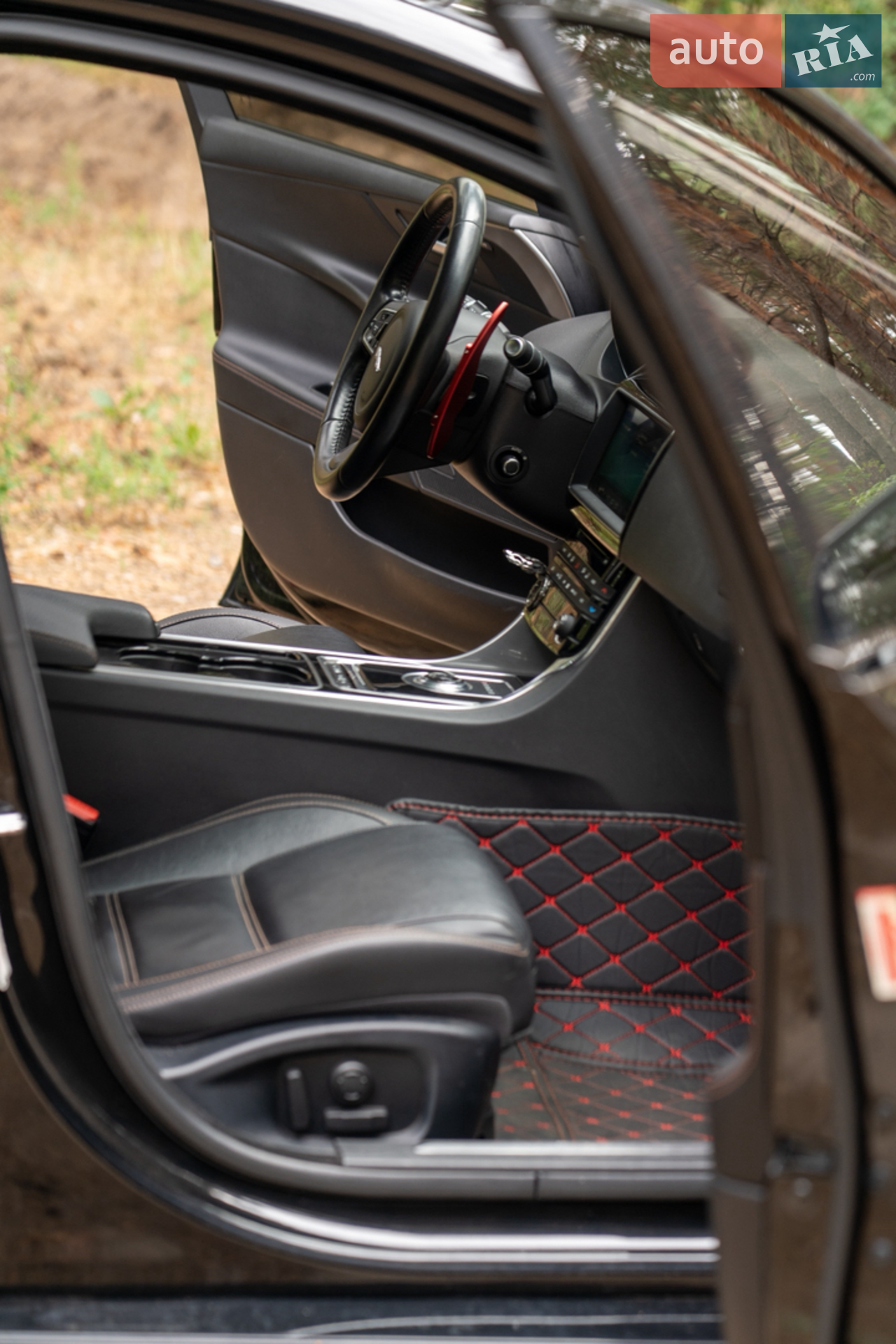 2016 Jaguar XE - мініатюра 29