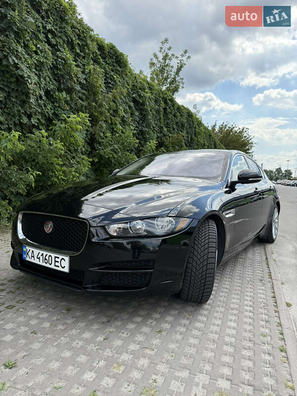 Jaguar XE 2017
