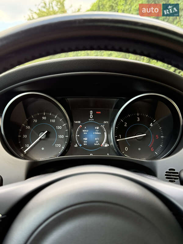 Седан Jaguar XE 2017 в Киеве фото 28 Седан Jaguar XE 2017 в Киеве