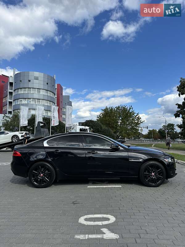 Седан Jaguar XE 2017 в Киеве фото 7 Седан Jaguar XE 2017 в Киеве
