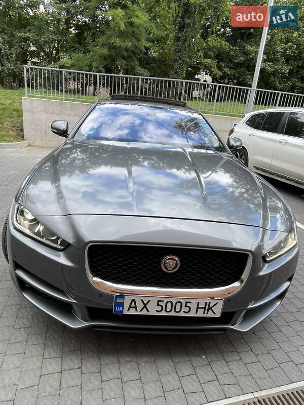 Седан Jaguar XE 2017 в Львове фото 26 Седан Jaguar XE 2017 в Львове