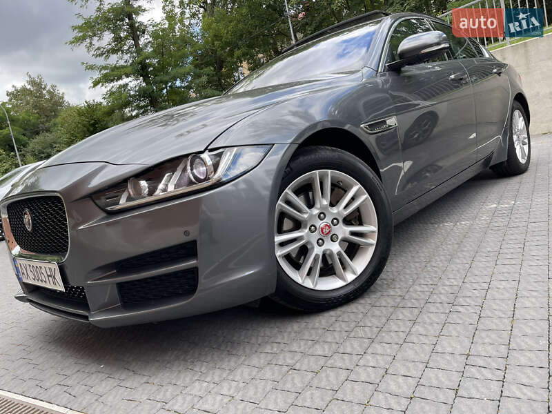 Седан Jaguar XE 2017 в Львове фото 31 Седан Jaguar XE 2017 в Львове