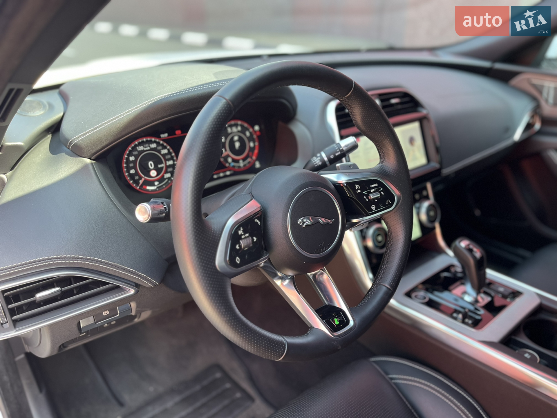 2020 Jaguar XE - мініатюра 10