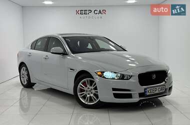 Седан Jaguar XE 2016 в Одесі