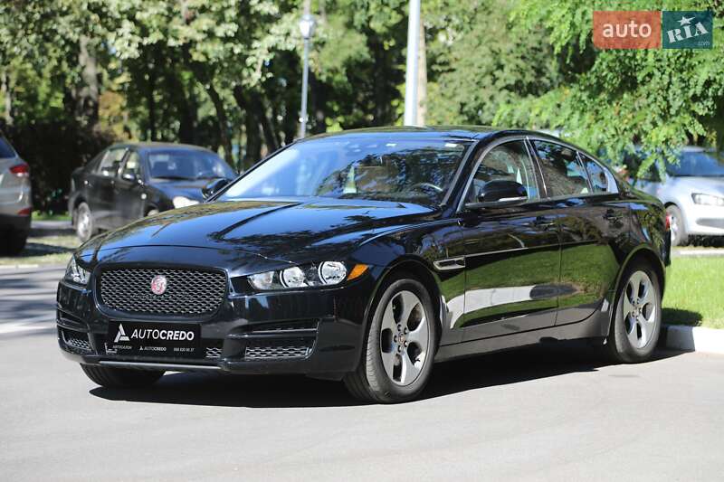 Jaguar XE 2016