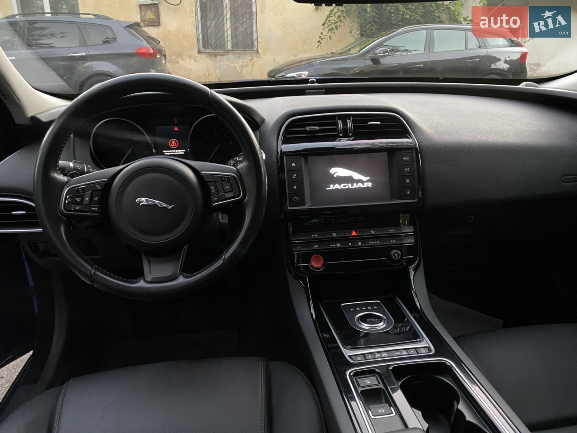 2018 Jaguar XE - мініатюра 17