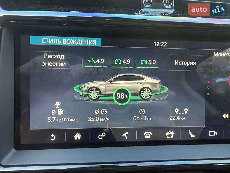 Седан Jaguar XE 2019 в Одесі