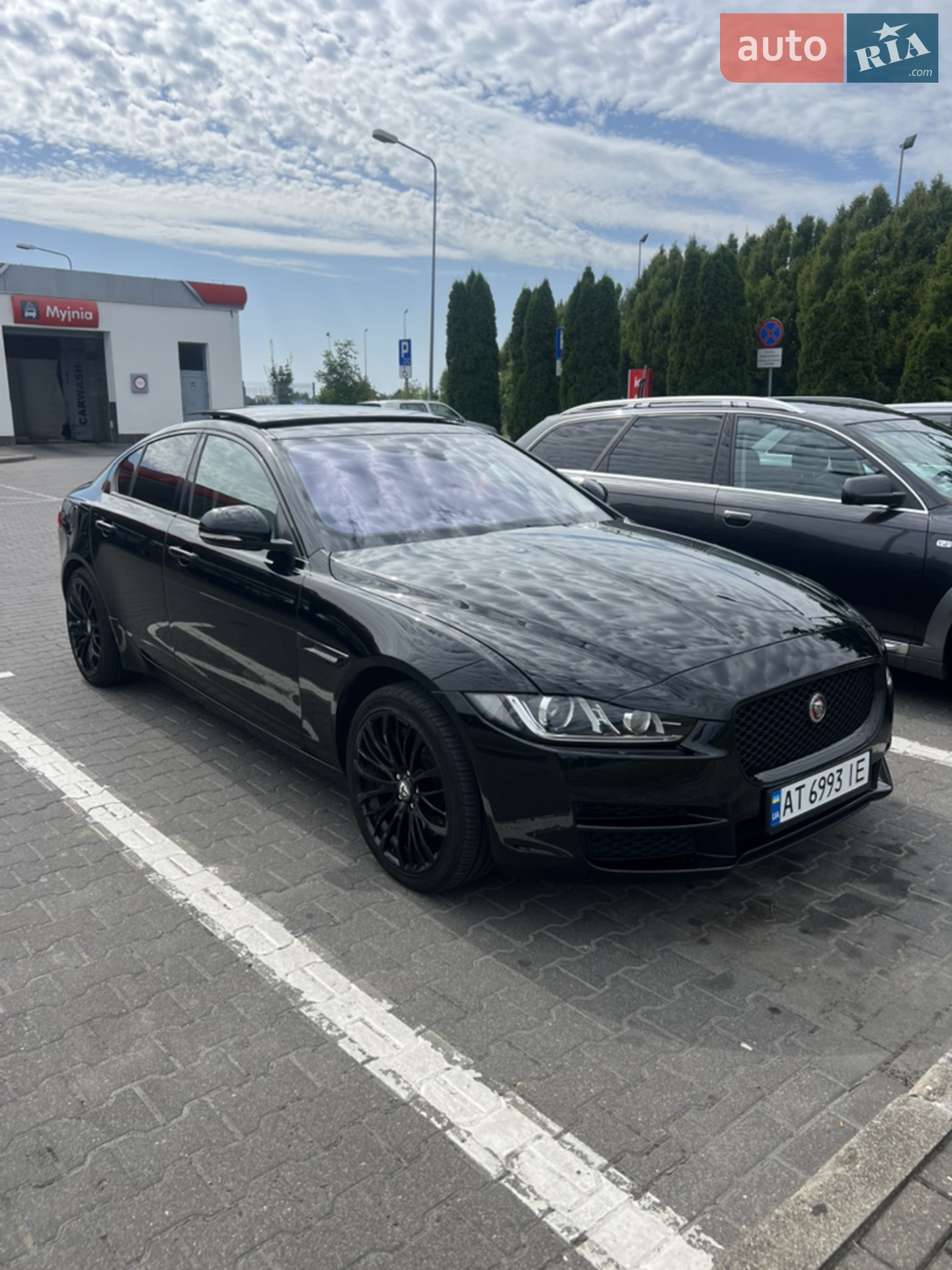 2017 Jaguar XE - мініатюра 7