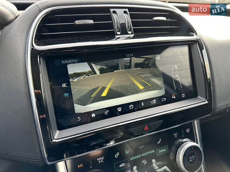 Седан Jaguar XE 2020 в Одессе фото 17 Седан Jaguar XE 2020 в Одессе
